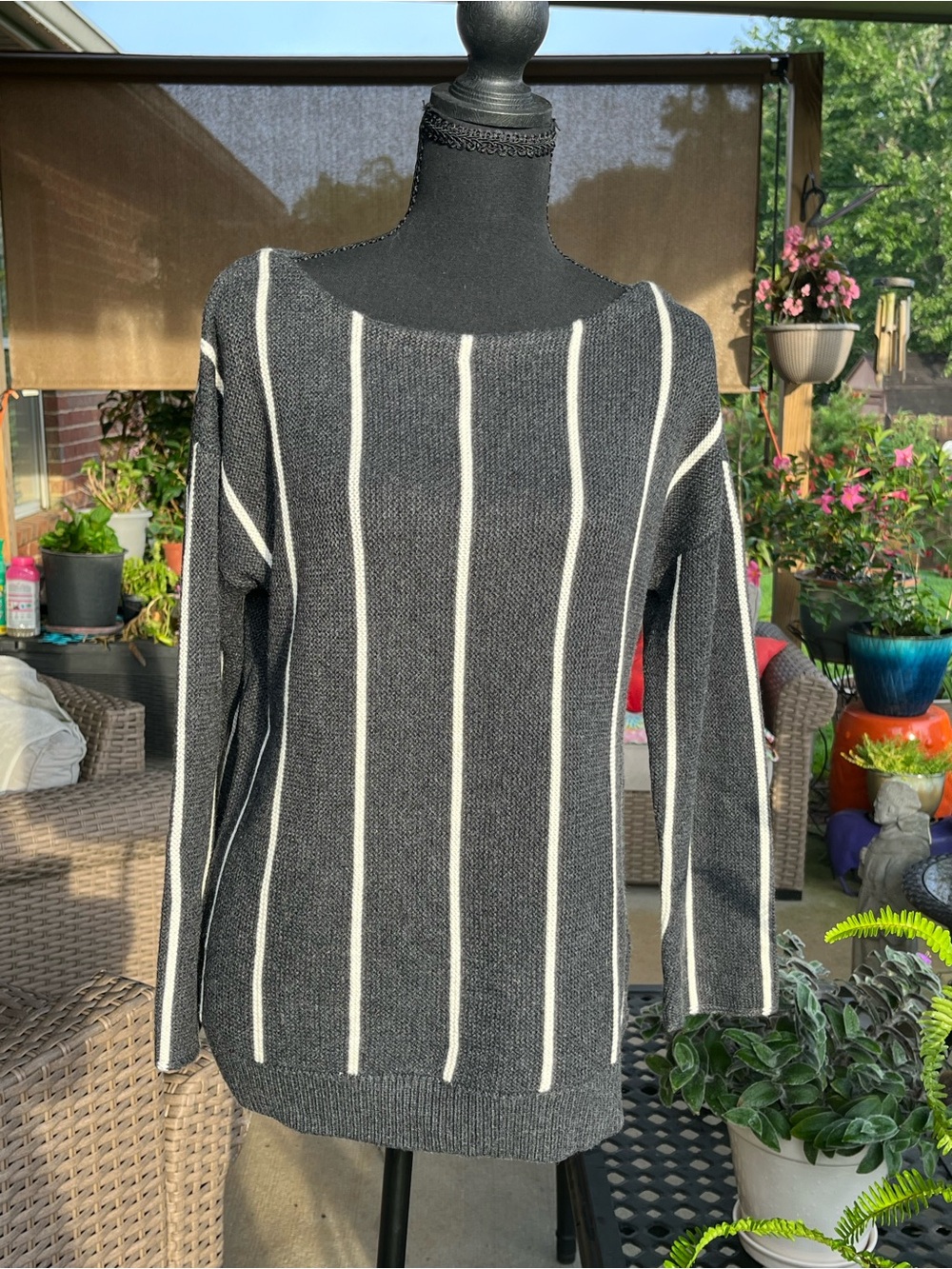 Banana Republic Large Black Striped Knit Sweater - Classic  NWT. Merino wool bl